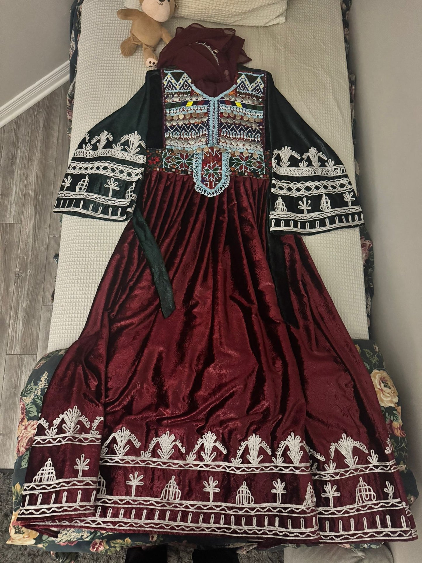 afghan women dress