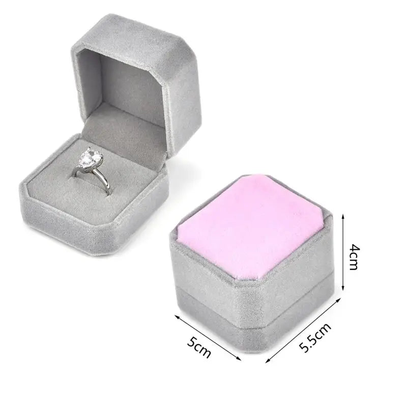 High Quality Velvet Jewelry Packaging Box Portable Small Jewelry Organizer Display Wedding Ring Box Exquisite Packaging Gift