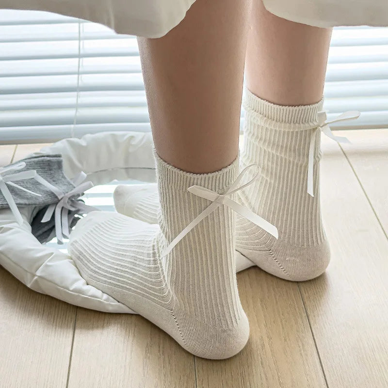 Japanese JK Sweet Bowknot Tied Middle Tube Socks Women Heel Bow Socks Casual Black White Pile Socks Girls Sports Cotton Socks