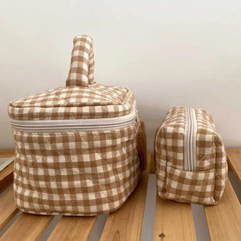 Cute Bear Cosmetic Makeup Bag for Mom Mommy Diaper Bag Nappy Storage Portable Stroller Bags Zipper Baby Organizer Toiletry Kits