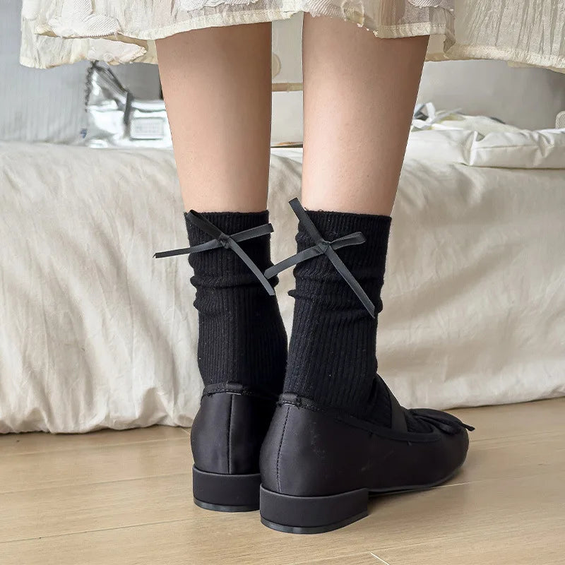 Japanese JK Sweet Bowknot Tied Middle Tube Socks Women Heel Bow Socks Casual Black White Pile Socks Girls Sports Cotton Socks