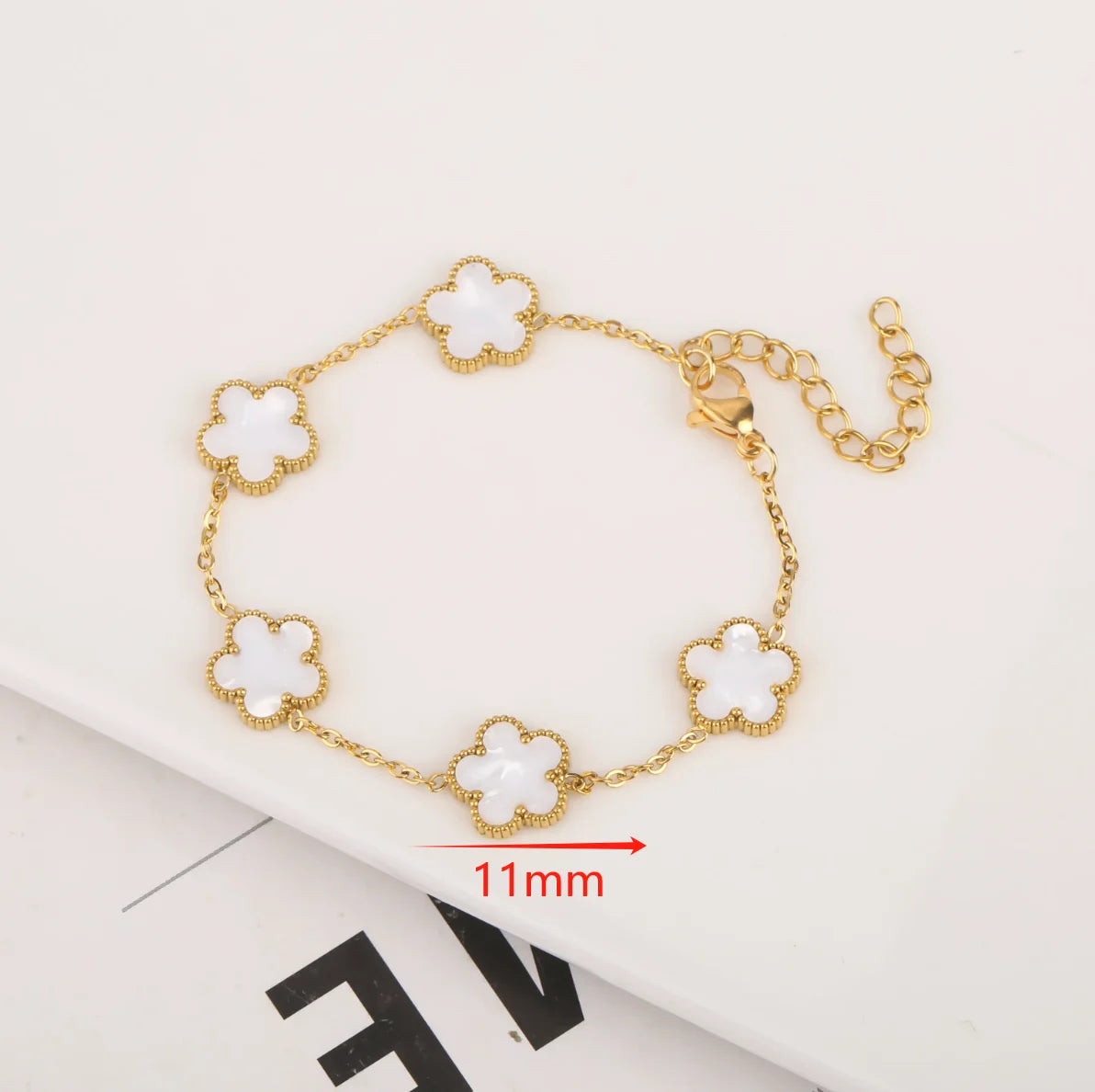 Hot Selling Plant Five Leaf Plum Blossom Stainless Steel Bracelet For Women's Jewelry Waterproof High-Quality Gift Clover