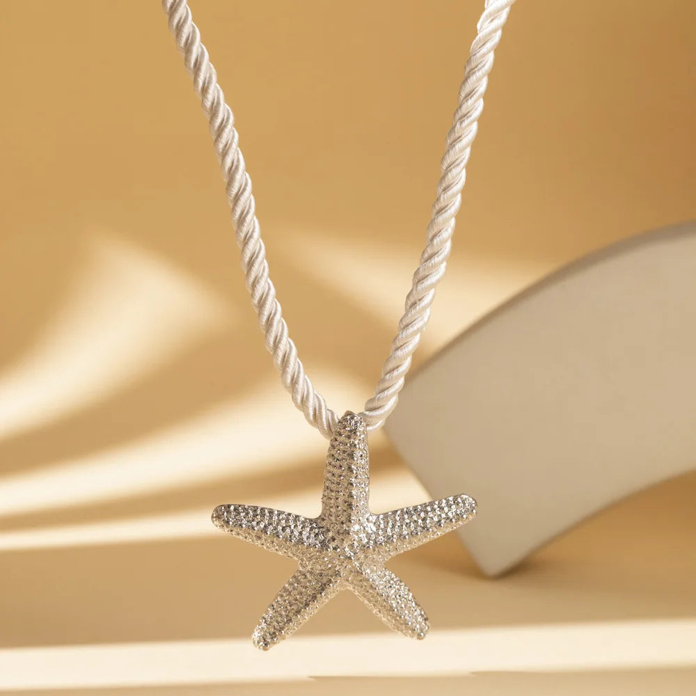 Fashionable Personalized Star Pendant Necklace For Women Niche Light Luxury Women's Starfish Necklace Jewelry Wholesale