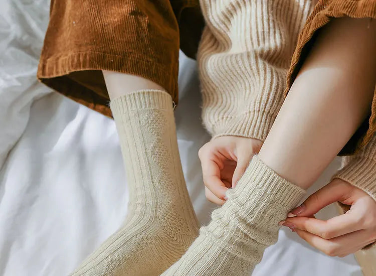 Autumn and Winter Diamond Check Wool Socks Coffee Color with Solid Color Women's Socks in The Tube Women's Warm Cotton Socks
