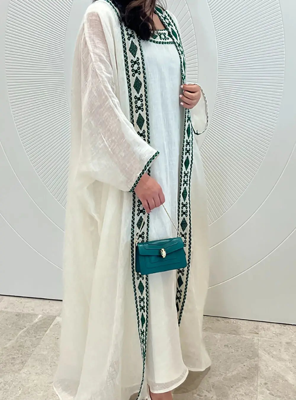 Elegant Embroidery Muslim Dress Ramadan Gurban Dubai Arab Two Piece Set Middle East Turkey Slash-Neck Fashion Abaya Clothing