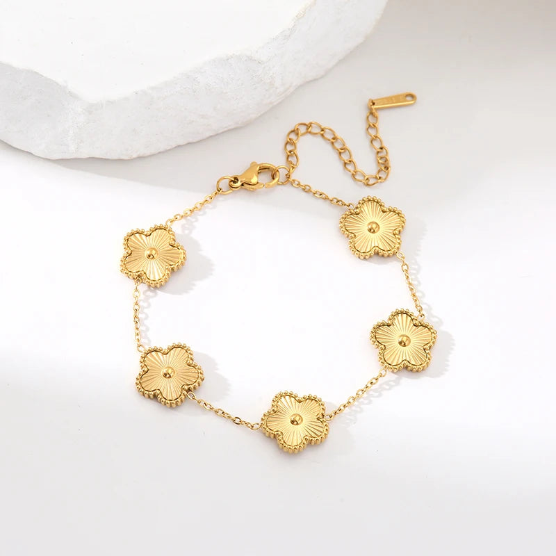 GANEMLY 316L Stainless Steel Black Five Leaf Clover Bracelets For Women New Trendy Waterproof Wrist Chain Jewelry Girls Gift