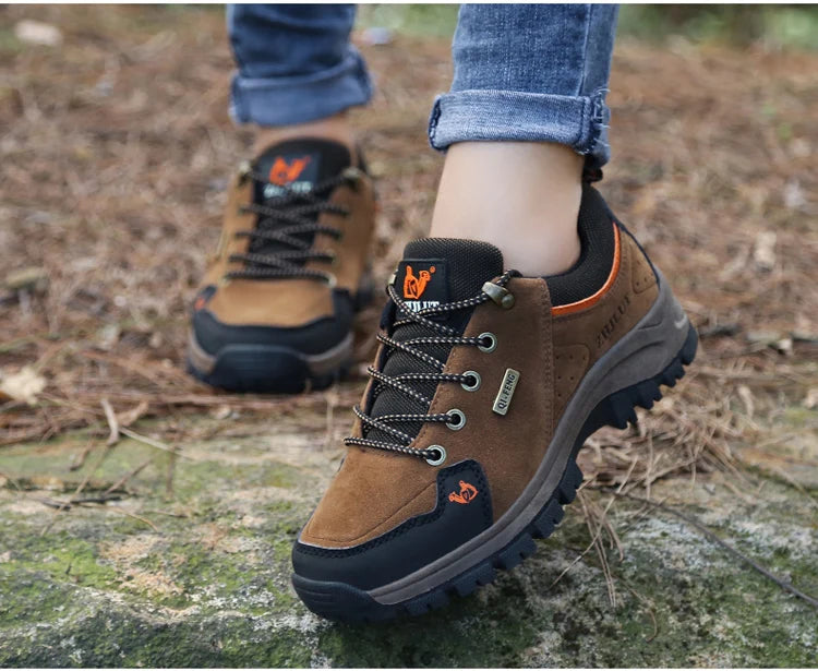 High Quality Outdoor Walking Sneakers Rubber Sole Suede Leather Men Hiking Shoes Durable Leather Climbing Shoes Zapatillas 36-47