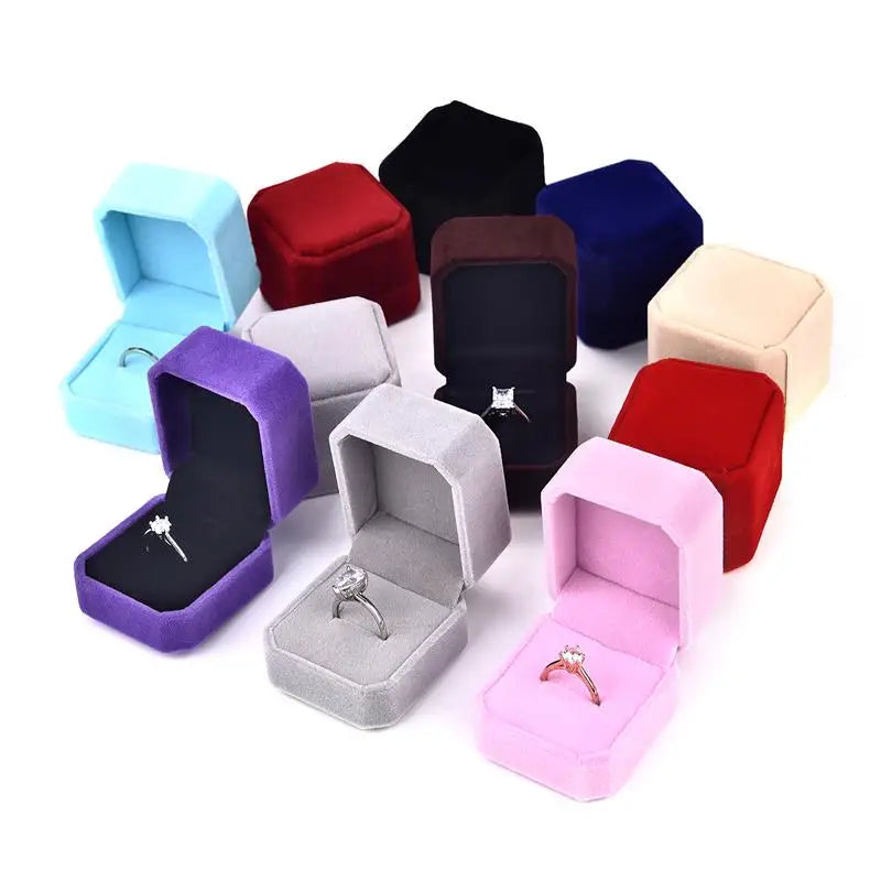 High Quality Velvet Jewelry Packaging Box Portable Small Jewelry Organizer Display Wedding Ring Box Exquisite Packaging Gift