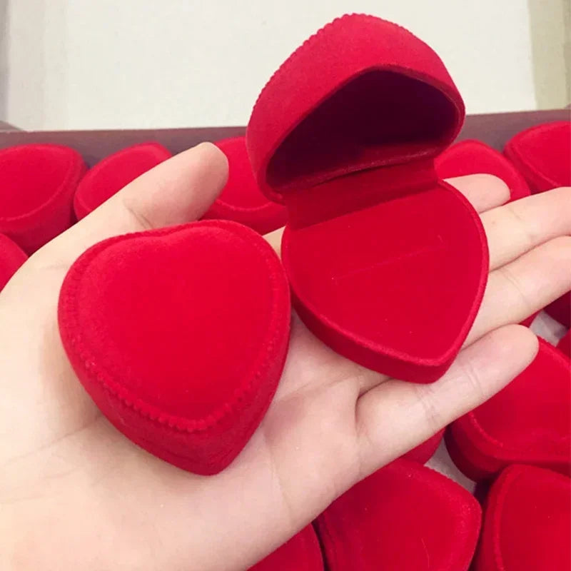 Flocking Red Heart Shape Ring Boxes Jewelry Display Cases Holder Gift Box Wedding Ring Box Counter Packaging Rings Wholesale