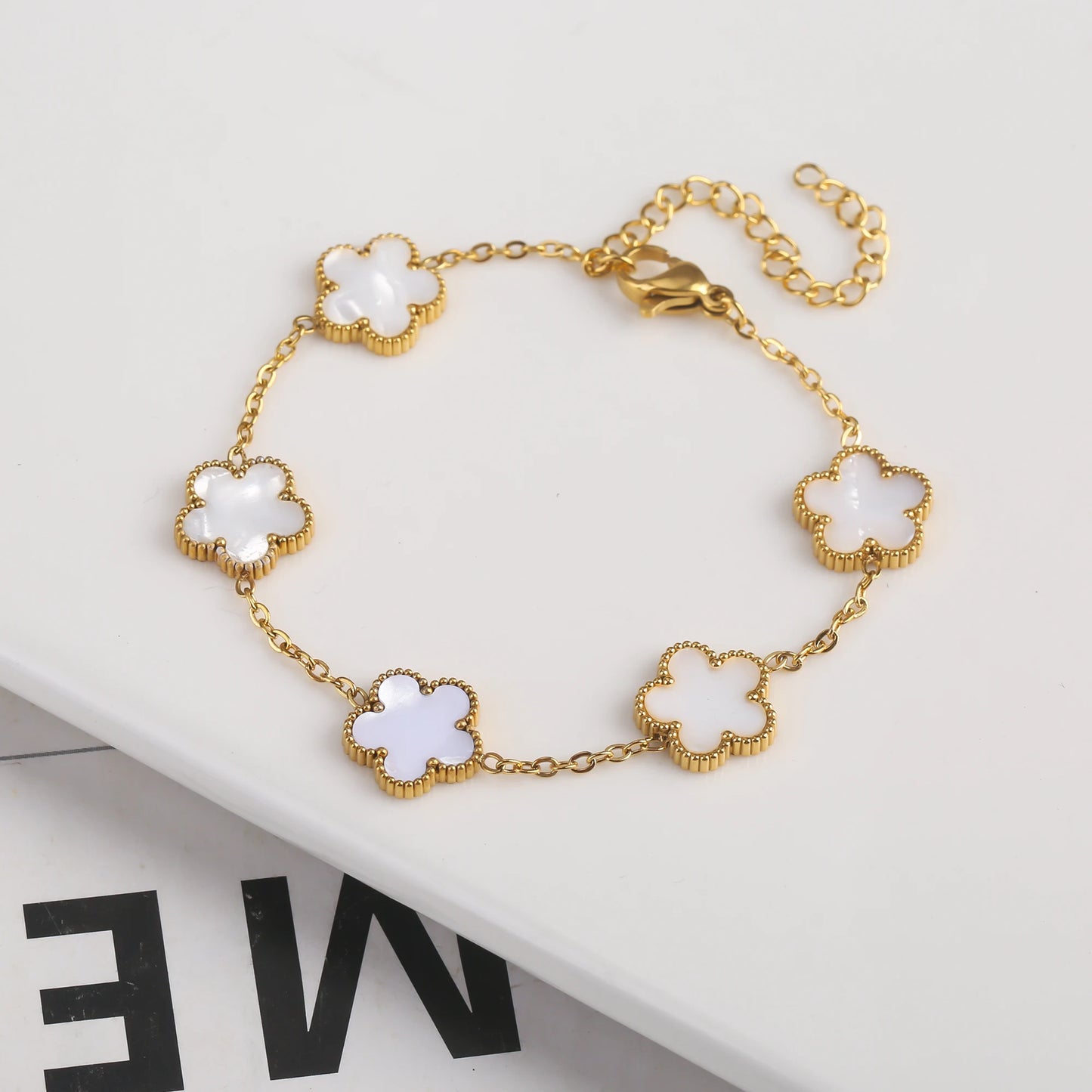 Hot Selling Plant Five Leaf Plum Blossom Stainless Steel Bracelet For Women's Jewelry Waterproof High-Quality Gift Clover