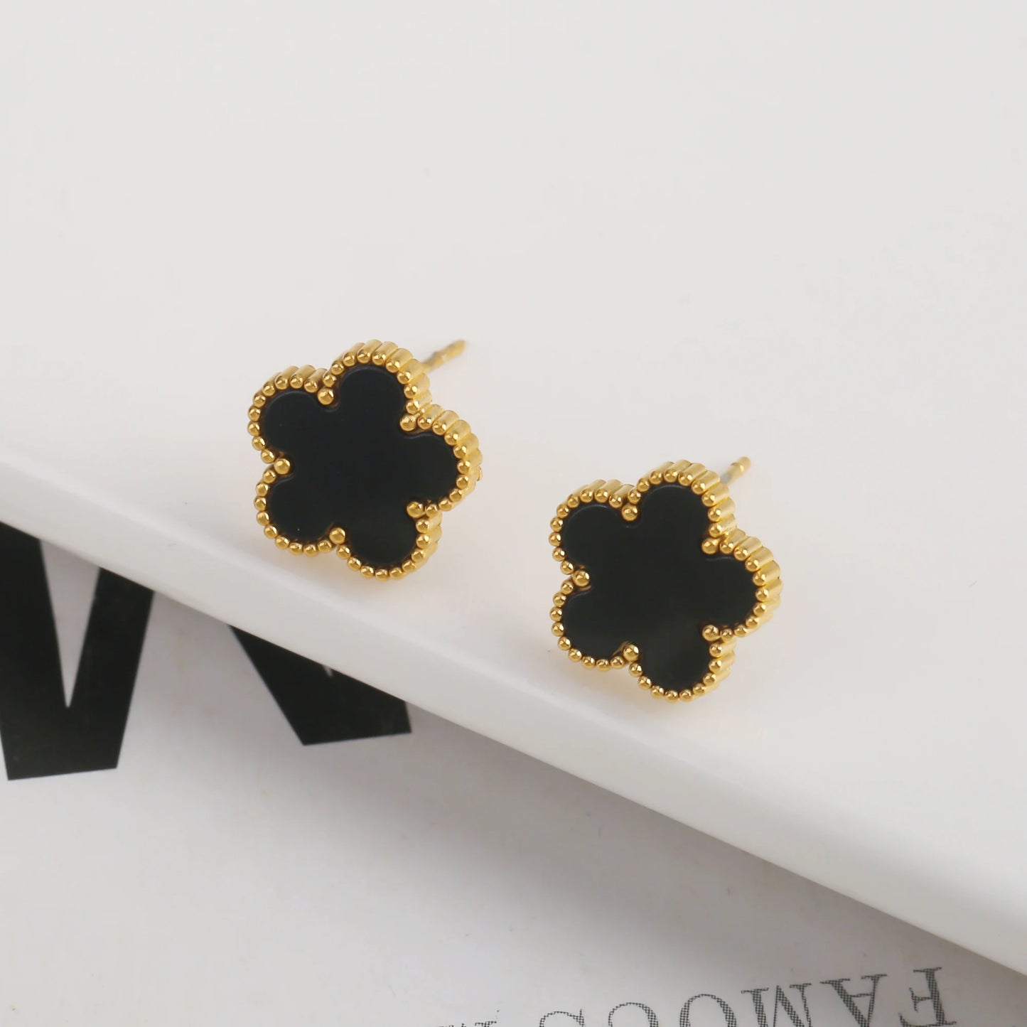 Hot Selling Plant Five Leaf Plum Blossom Stainless Steel Bracelet For Women's Jewelry Waterproof High-Quality Gift Clover
