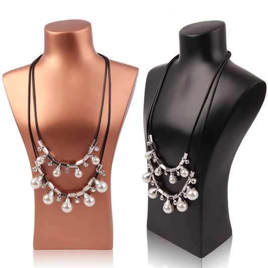 High Quality Resin 29cm Black/White Model Portrait Necklaces Jewelry Display Stand Pendants Holder Jewelry Stand Storage Props