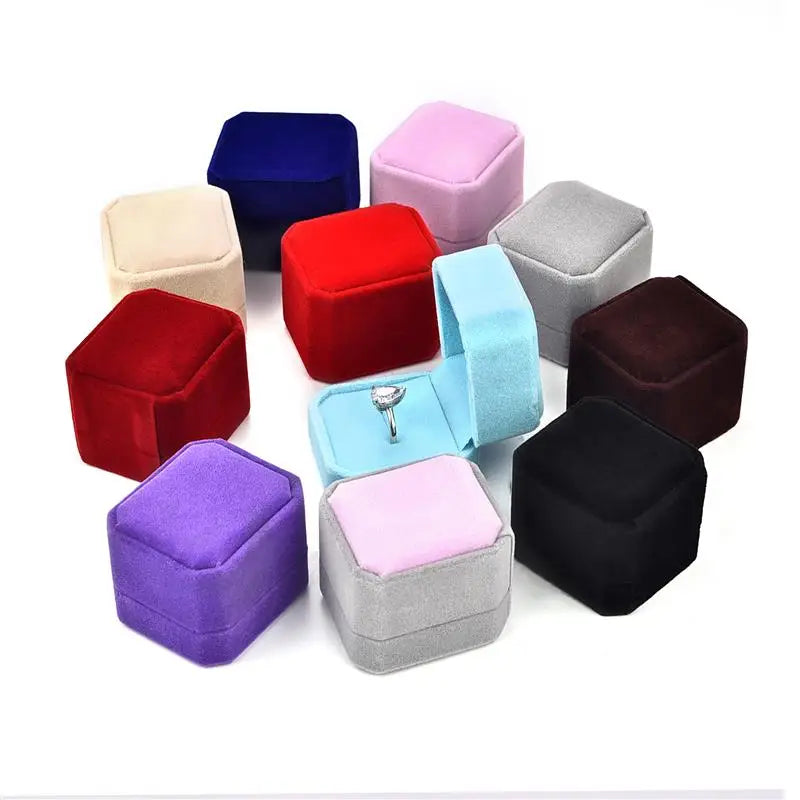 High Quality Velvet Jewelry Packaging Box Portable Small Jewelry Organizer Display Wedding Ring Box Exquisite Packaging Gift