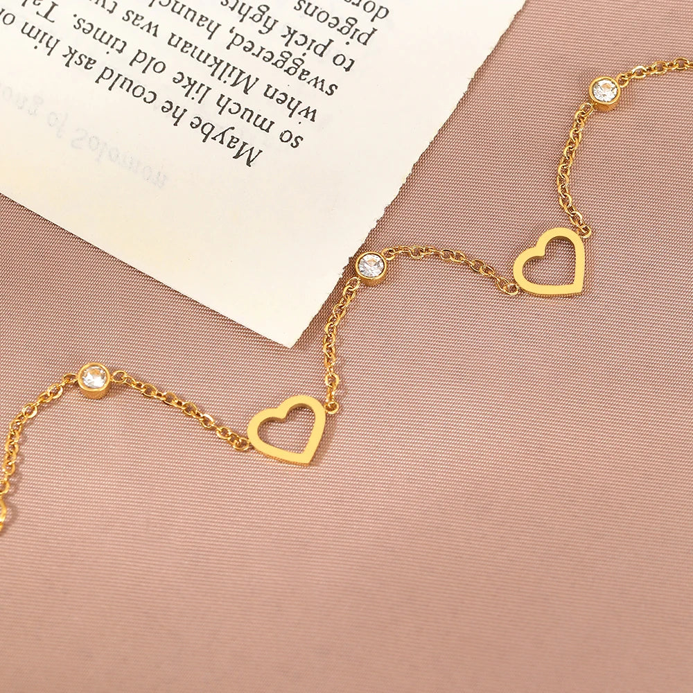 Stainless Steel Bracelets Exquisite Elegant Crystal Zircon Hollow Heart Charm Chain Trendy Bracelet For Women Jewelry New Gifts