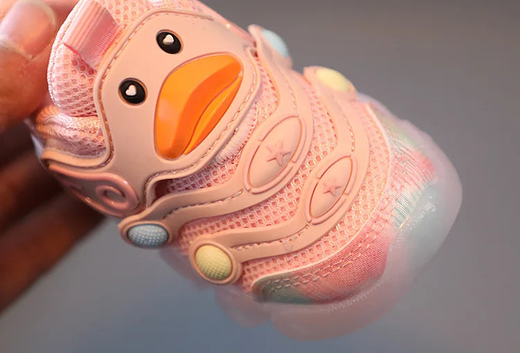 Children Led Casual Shoes Cute Cartoon Duck Sneakers Toddler Glowing Tennis Shoes Boys Girls Breathable Mesh Sports Shoes Sapato