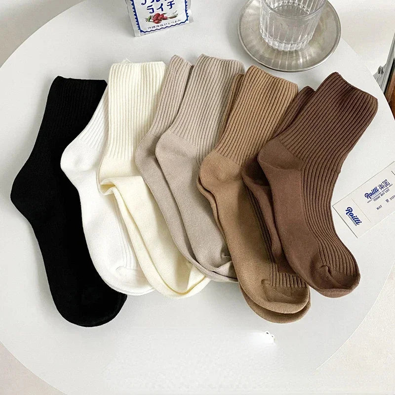 Women Cotton Socks Medium Tubes Knitted Loose Long Soft Crew Casual Sock Breathable Spring Autumn Solid Color Black White Coffee