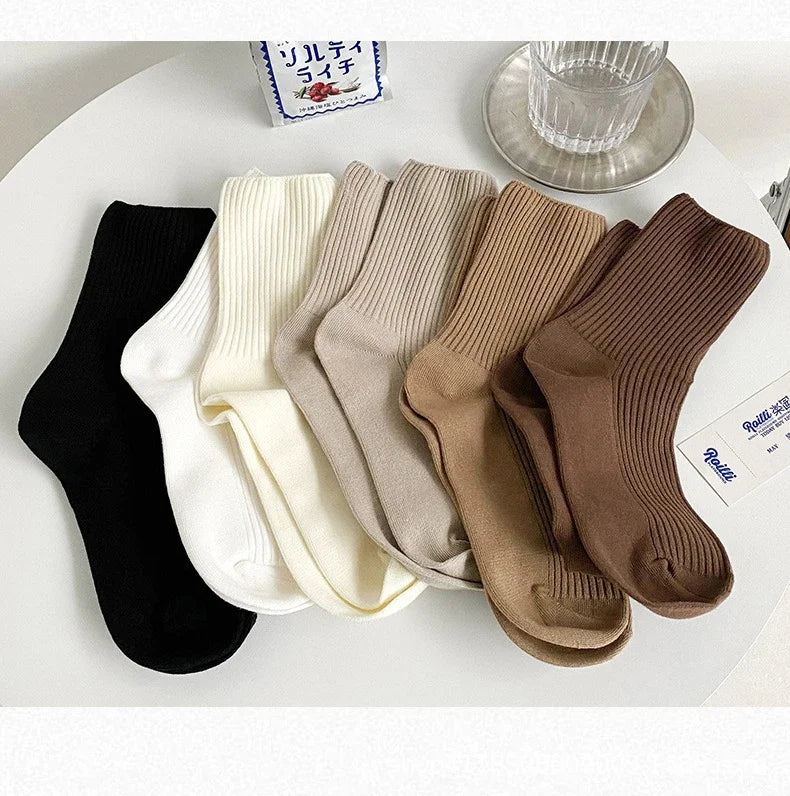 Women Cotton Socks Medium Tubes Knitted Loose Long Soft Crew Casual Sock Breathable Spring Autumn Solid Color Black White Coffee