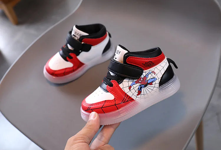 Spiderman LED Light Kids Shoes Boys and Girls Light Kids Light Kids Sports Shoes Mesh Sports Boys and Girls LED Light Shoes