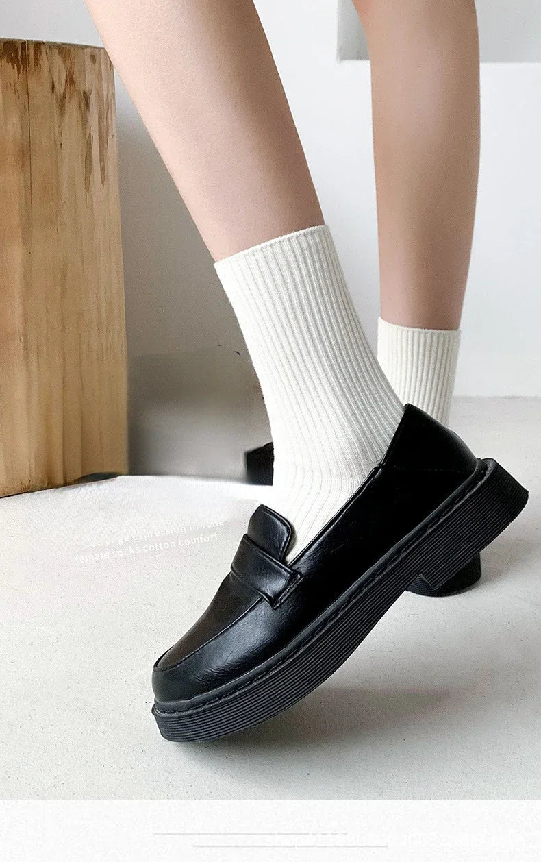 Women Cotton Socks Medium Tubes Knitted Loose Long Soft Crew Casual Sock Breathable Spring Autumn Solid Color Black White Coffee