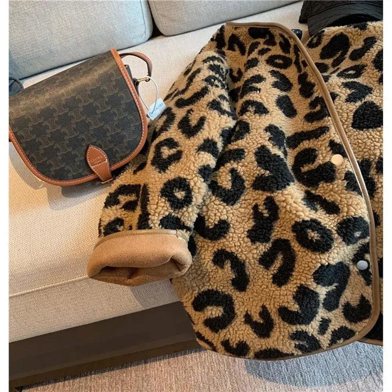 Autumn Winter Short Lmitation Fur Coat Women 2024 New Fashion Loose Casual Jacket Leopard Print Button Outerwear Female