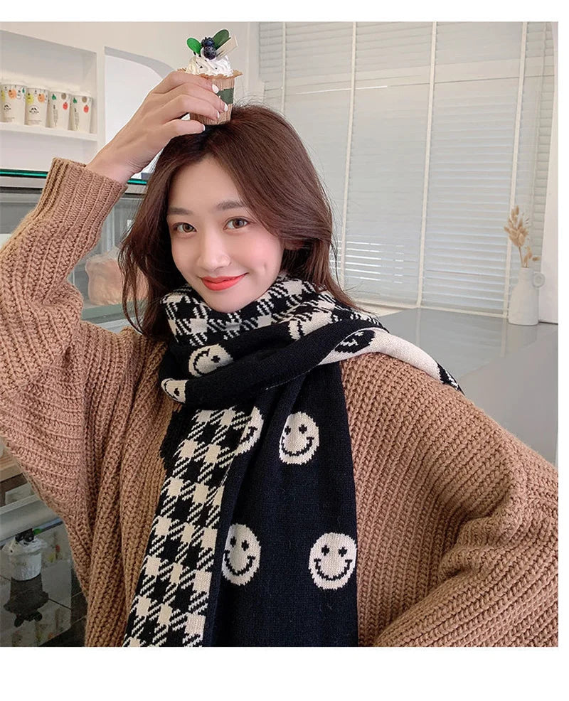 2022 Fashion Smiley Face Women Scarf Luxury Double-sided Knitted Scarves Black and White Shawl bufanda invierno mujer