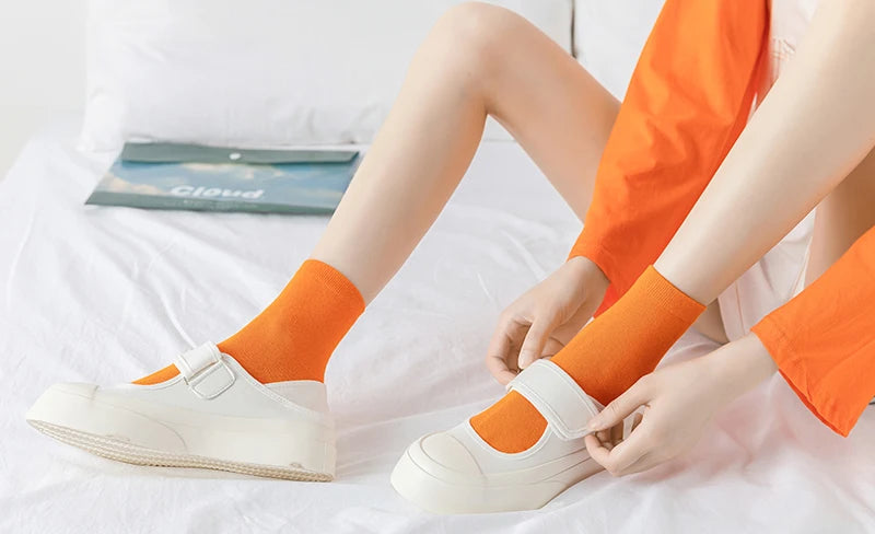 10 Pairs/Lot New Woman Cotton Socks Men Sock Solid Color Autumn Spring For Female's Soft Breathable Colorful Girl