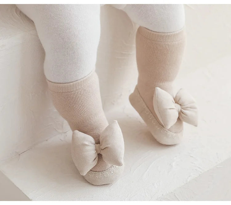 1 Pair Newborn Sock Shoes Korean Fashion Bowknot Non-slip Floor Calf Sock Shoes for Baby Girl Autumn Winter Cotton First Walker