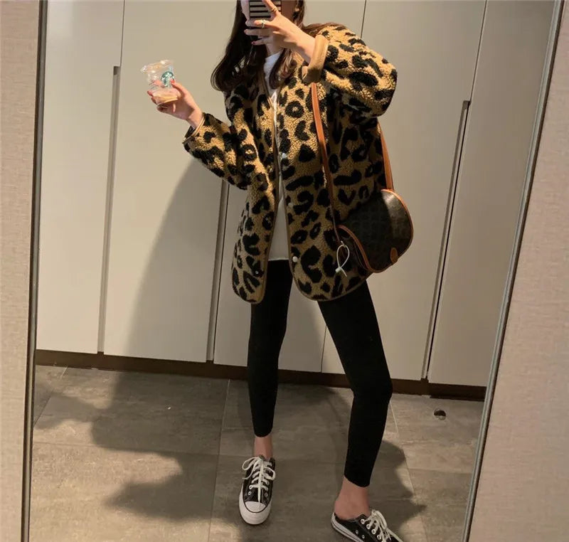 Autumn Winter Short Lmitation Fur Coat Women 2024 New Fashion Loose Casual Jacket Leopard Print Button Outerwear Female